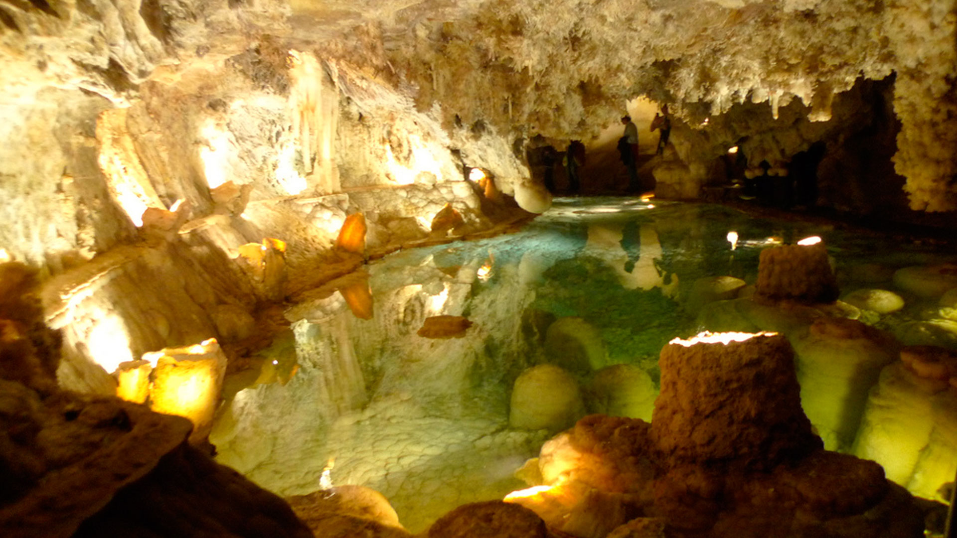 Cueva de Aracena